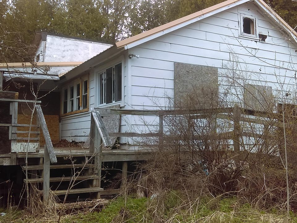 1st image of 1063 W Us Highway 2