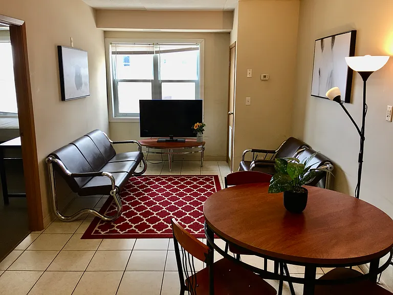253 Lester St #302-2 — Photo 8