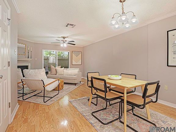 4th image of 920 W Tony St #12C