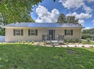 307 Center St, Gray, TN 37615