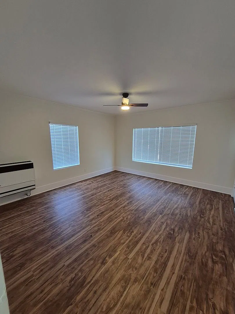 1661 Capital Properties — Photo 2