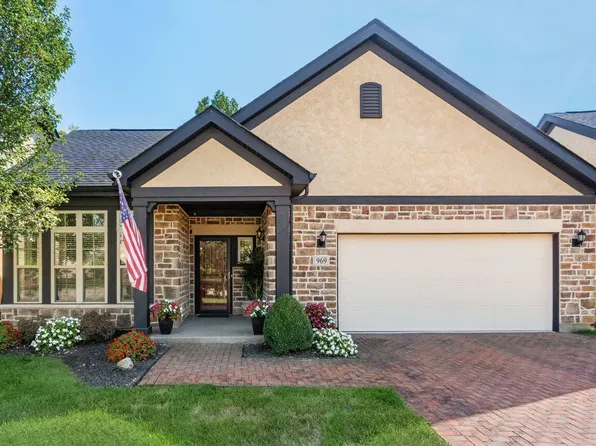 969 Pinnacle Club Dr, Grove City, OH 43123