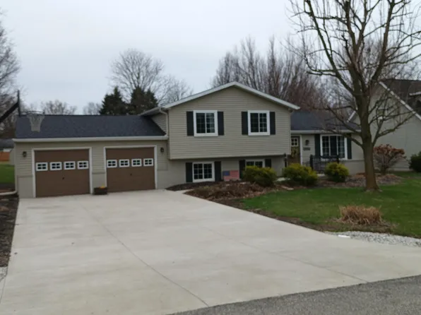 305 Case St, Jonesville, MI 49250