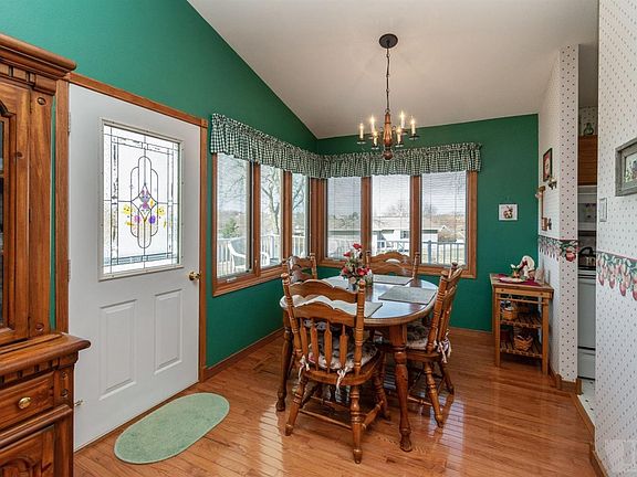5th image of 1488 Circle Dr
