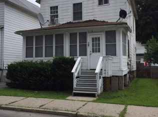 28 Smith St, Middletown, NY 10940
