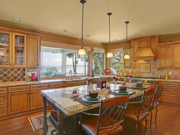 Chef de Cuisine Kitchen