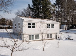 14 Lamb St, Windham, ME 04062