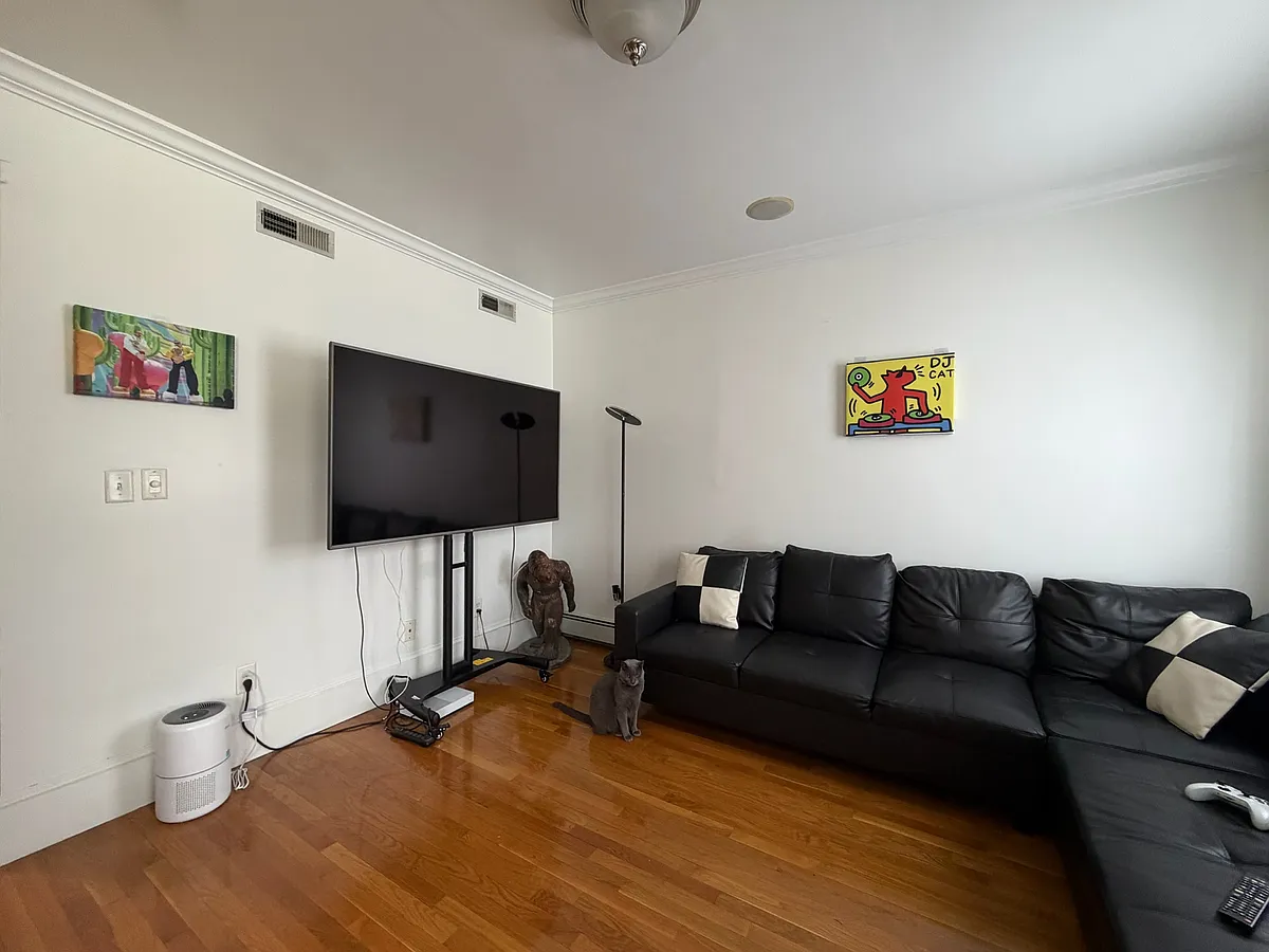 Living Room - 3 Grimes St #2E