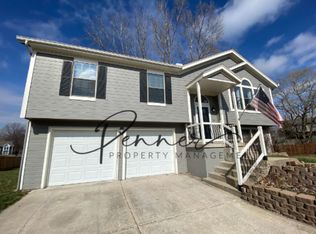 1510 Copeland Ln, Greenwood, MO 64034