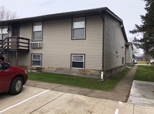 825 3rd St NE #325, New Philadelphia, OH 44663