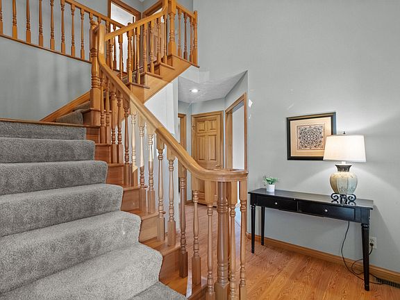 4th image of 4615 Glen Moor Way