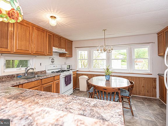 5th image of 37145 E White Tail Dr