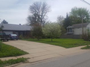 1604 S Prospect Ave, Champaign, IL 61820