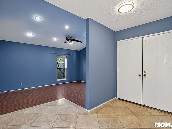 4th image of 23119 Valerio St