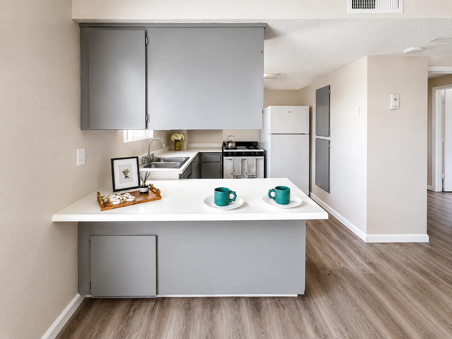 2 bed, 864 sqft, $1,399 — Photo 2