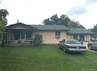 9555 Buckeye Rd, Okmulgee, OK 74447