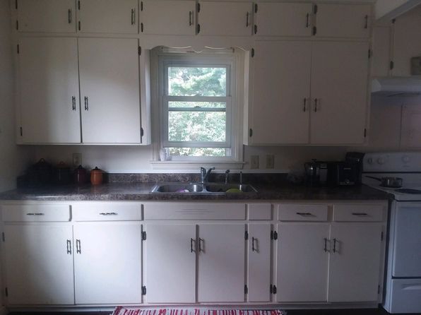 702 Main St