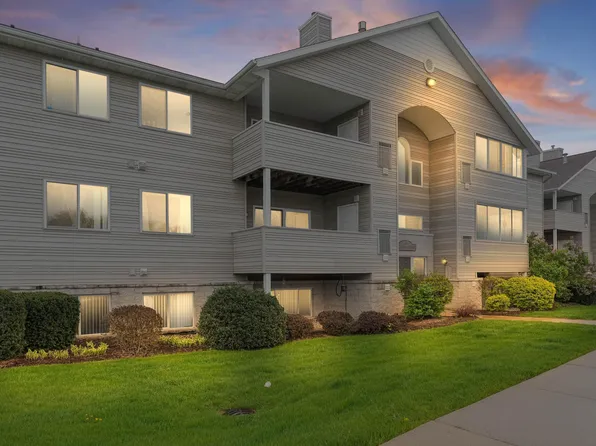 8544 Jasonville Ct SE, Caledonia, MI 49316