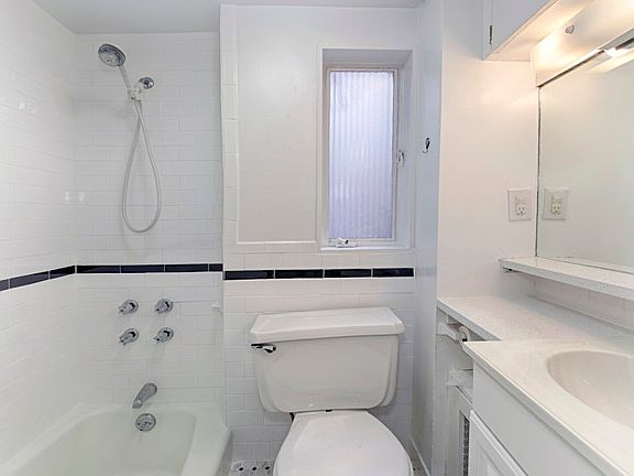 5th image of 345 W 84th St APT 6