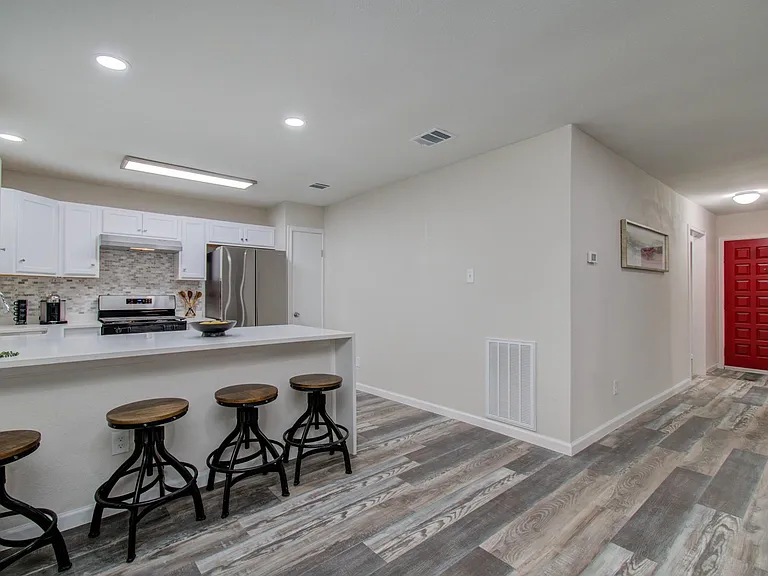 9406 Autauga St — Photo 12