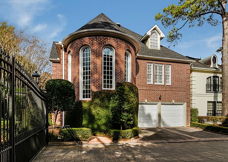 1st image of 71 Briar Hollow Ln