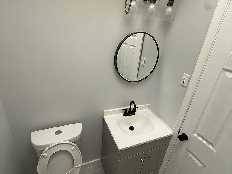 702 Brighton St #2 — Photo 5