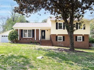 2941 Heathgate Rd, Charlotte, NC 28226