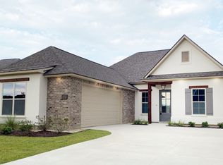 36350 Belle Savanne Ave, Geismar, LA 70734
