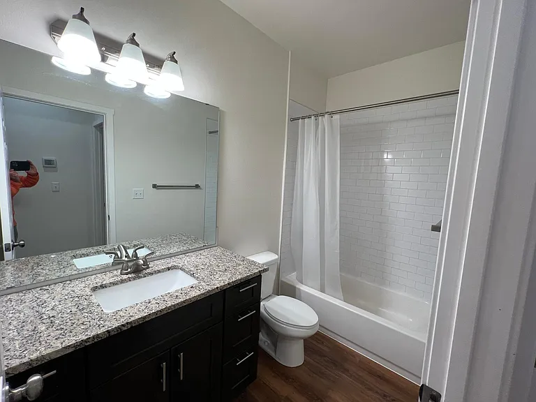 110 N Jefferson St #A — Photo 10