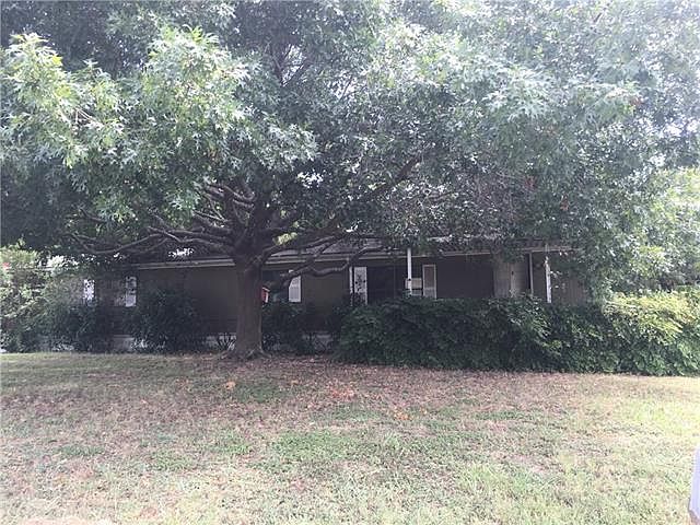 1st image of 910 Elwood Ct