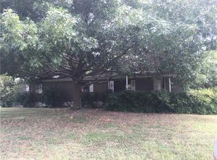 910 Elwood Ct, Alvarado, TX 76009