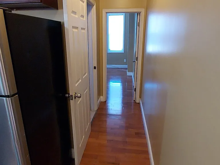 1841 W Huntingdon St #2 — Photo 2
