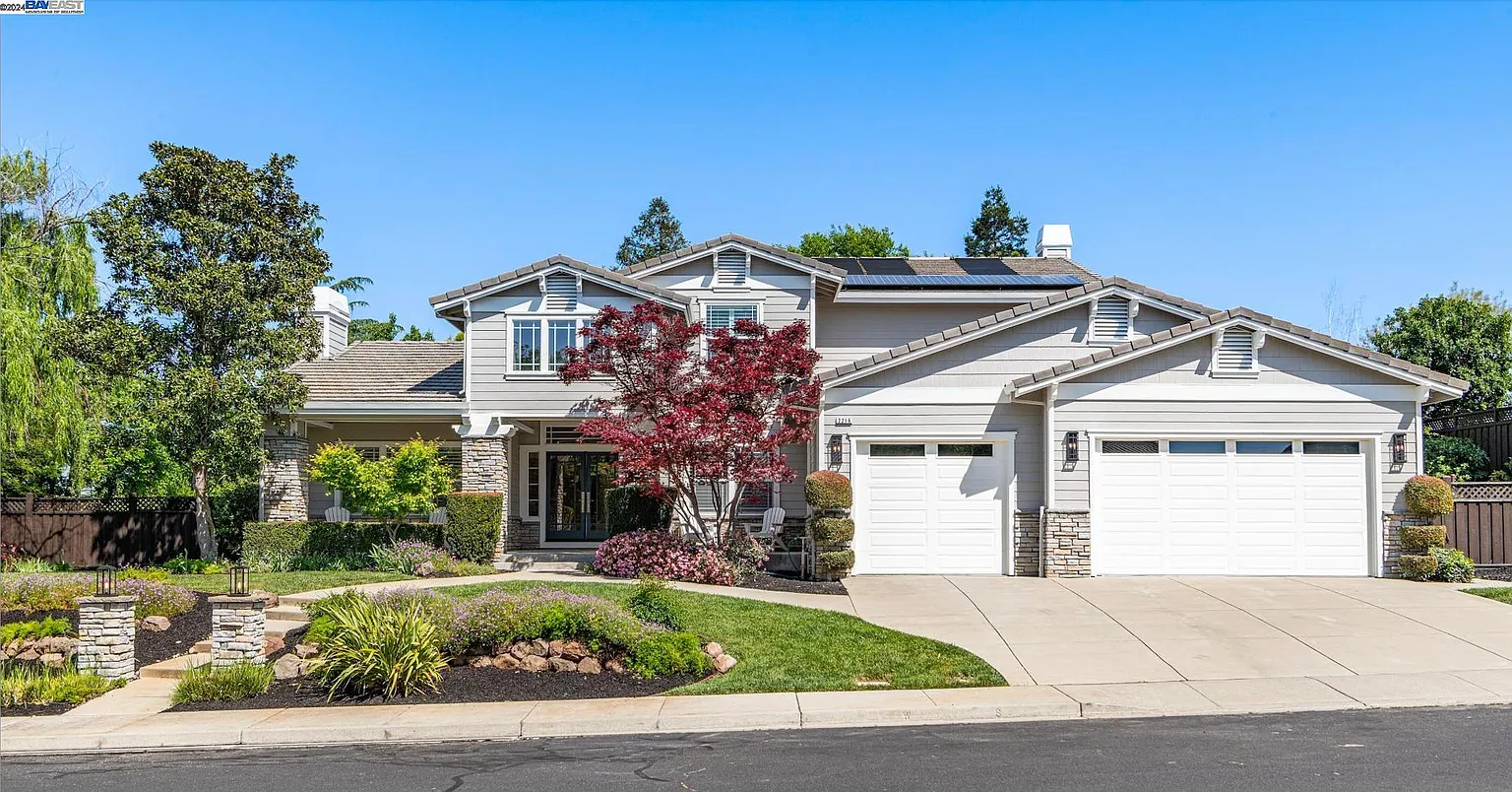 2216 Ryan St photo 1