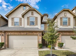 8227 Hawthorn Valley Ln, Houston, TX 77095