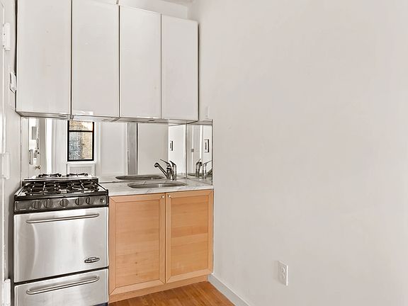 4th image of 243 E 60th St APT 3B