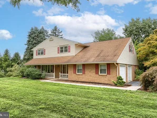 275 N Fisher St, Jonestown, PA 17038