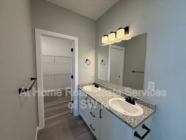 120 Bailey Dr — Photo 10