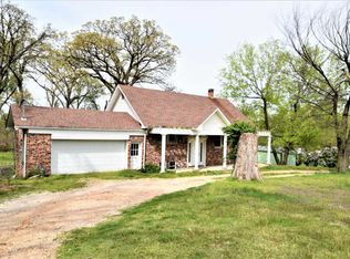 417 W Cherokee St, South West City, MO 64863