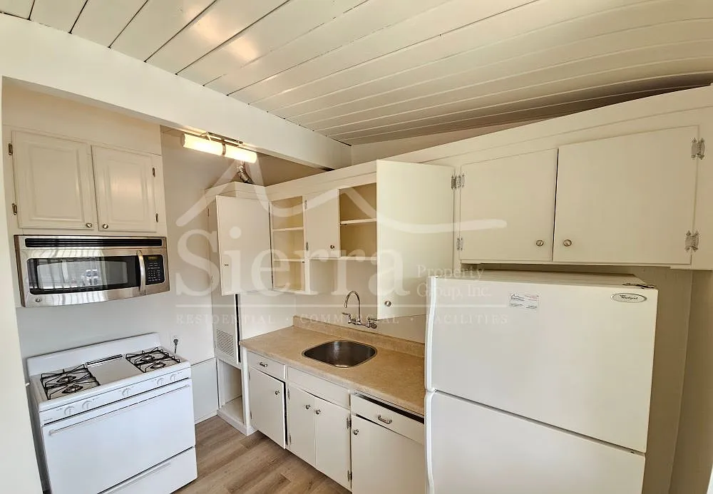 1 bed, $2,600 — Photo 4