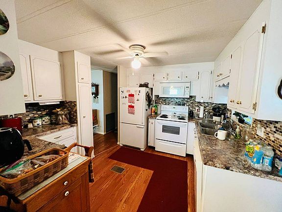 5th image of 710 Stokely Ln