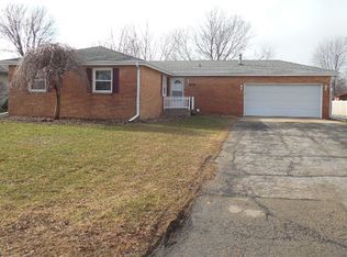 702 Wiker Dr, Rock Falls, IL 61071
