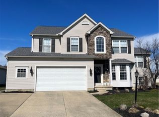 27326 Beatrice Ln, Olmsted Township, OH 44138