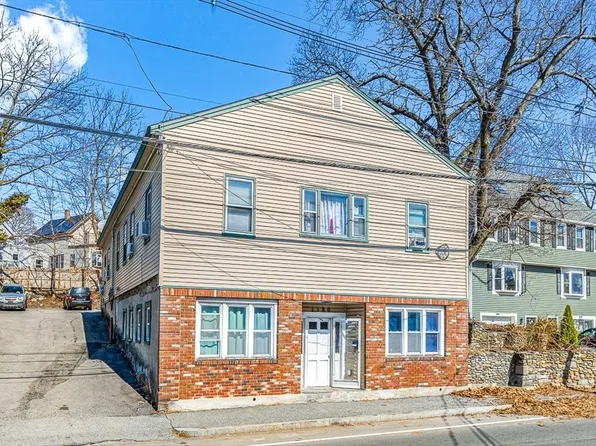 1180 Lawrence St, Lowell, MA 01852