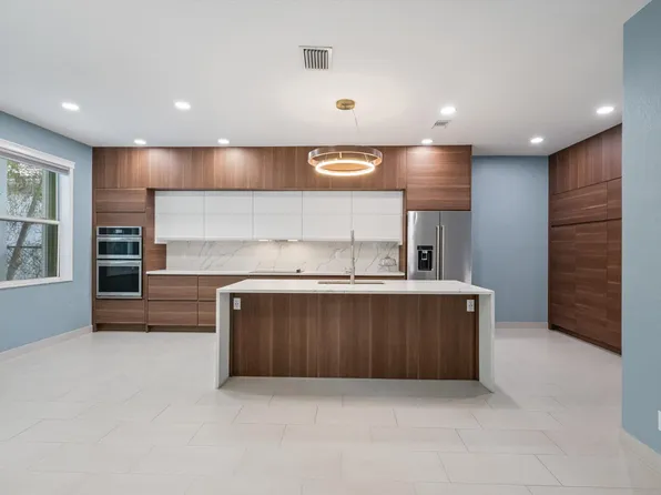 1222 Rose Gate Boulevard, Riviera Beach, FL 33404