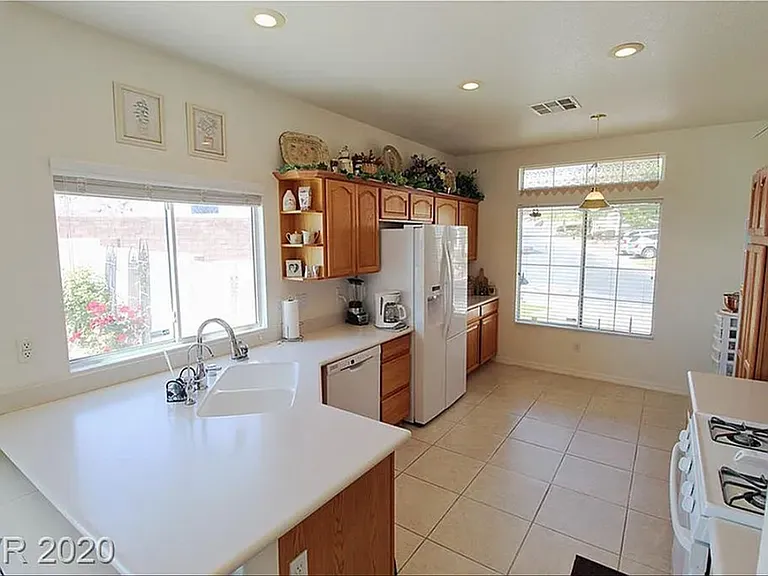 4310 Gasparville St — Photo 8