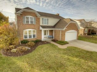 45887 Hanford Rd, Canton, MI 48187