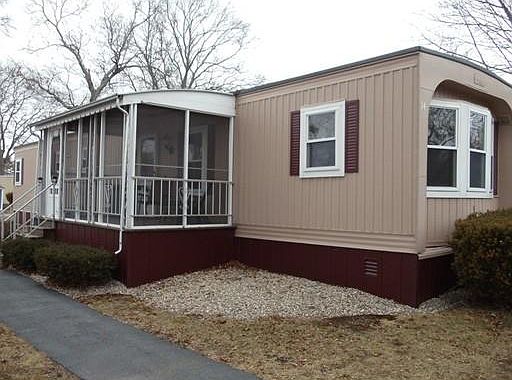 1st image of 14 Fawn Dr