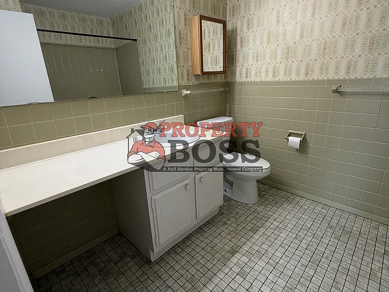 7322 Noble St #4-1 — Photo 6