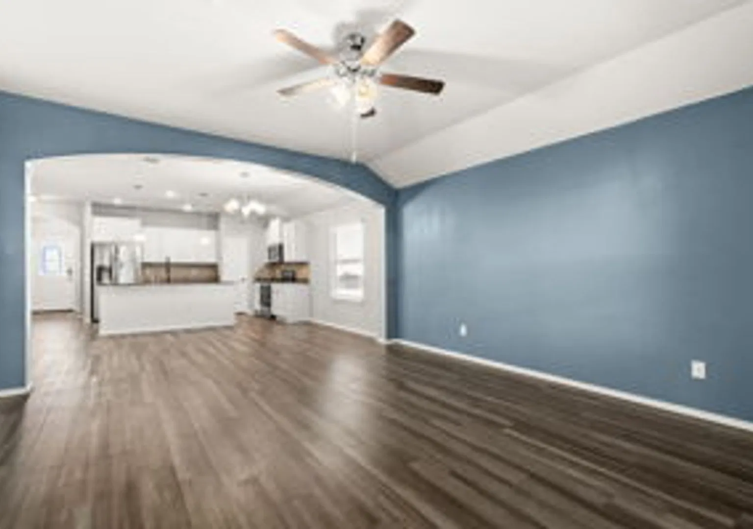 1808 Fall Creek Ct — Photo 3