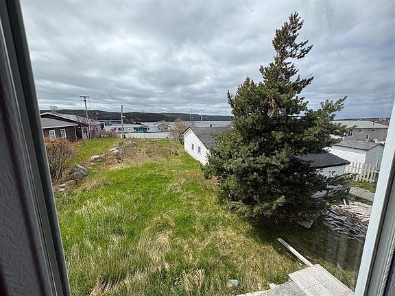 3rd image of 110 Main Road